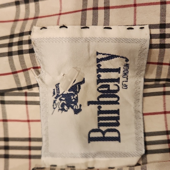 Burberry Light Tan Jacket with Plaid Lining - Picture 4 of 6